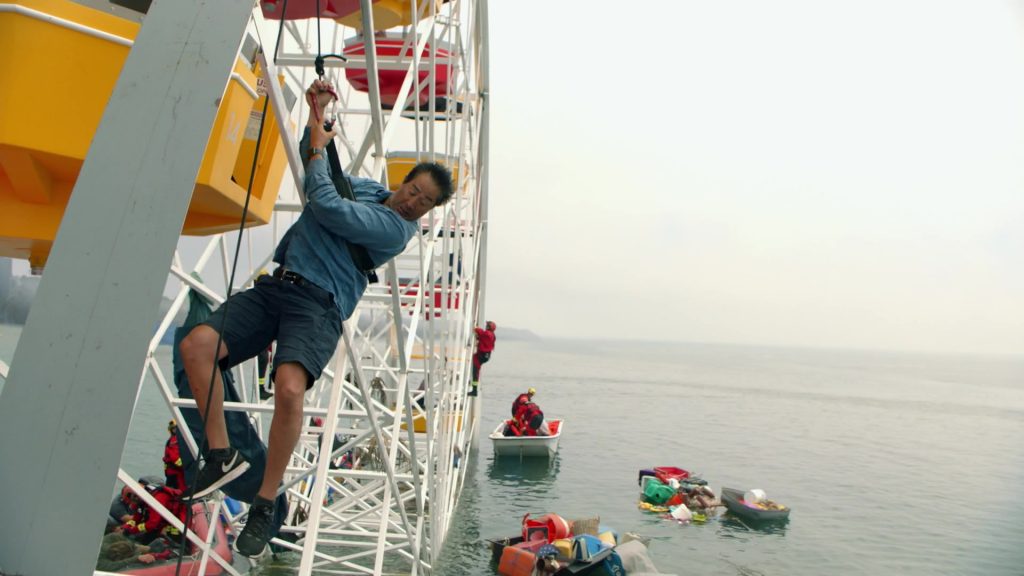 Nike Men's Sneakers Worn by Actor in 9-1-1 Season 3 Episode 3 (2019) (Image 2)