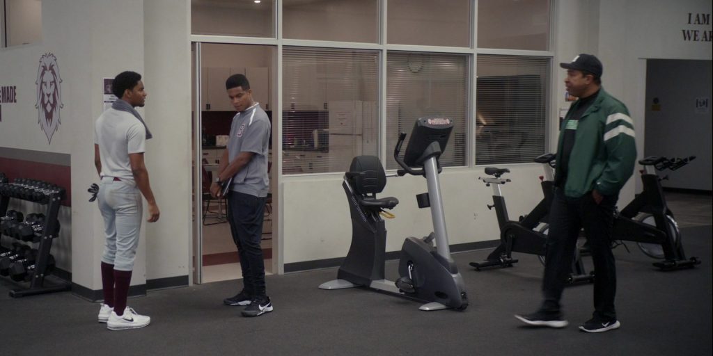 Nike Men's Sneakers Worn by Actors in All American - Homecoming S01E09 “Ordinary People” (2022) (Image 2)