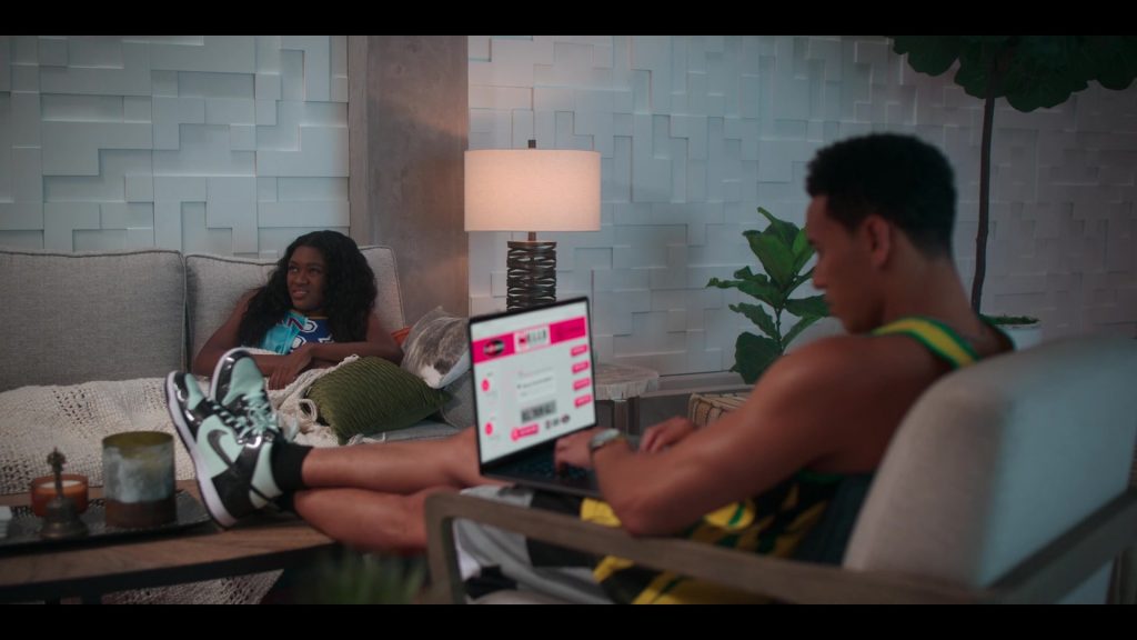 Nike Men's Sneakers Worn by Actors in First Kill S01E06 “First Severing” (2022) (Image 5)