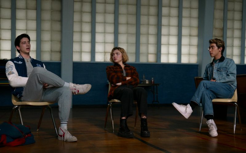 Nike Men's Sneakers Worn by Actors in School Spirits S01E07 “Seance Anything” (2023) (Image 1)