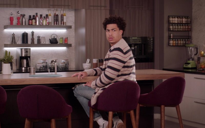 Nike Men's Sneakers Worn by Cast Member Marcus Scribner in Black-ish S07E16 “100 Yards and Runnin'” (2021) (Image 1)