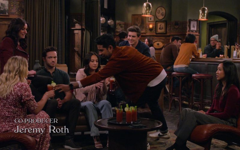 Nike Men's Sneakers Worn by Suraj Sharma as Sid in How I Met Your Father S01E05 “The Good Mom” (2022) (Image 1)