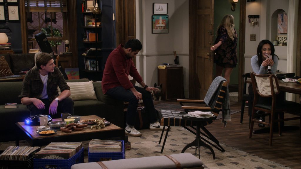 Nike Men's Sneakers Worn by Suraj Sharma as Sid in How I Met Your Father S02E18 “Parent Trap” (2023) (Image 2)