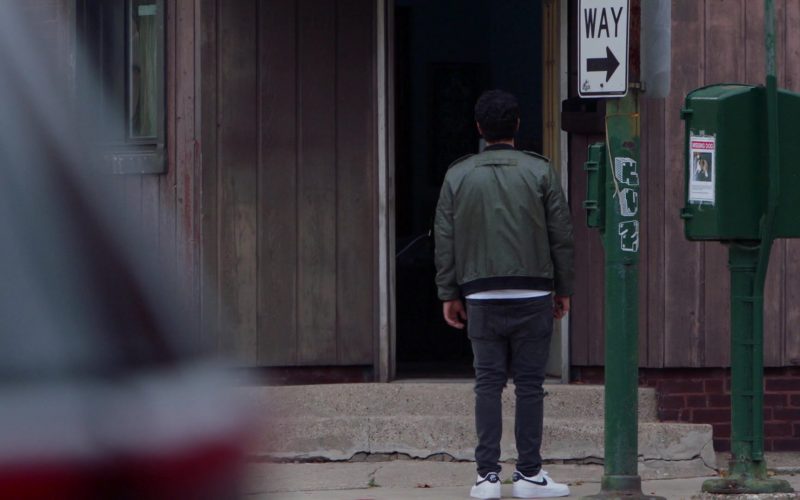 Nike Men's Sneakers in Chicago P.D. S09E07 “Trust Me” (2021) (Image 1)