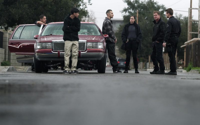 Nike Men's Sneakers in SWAT – Season 2, Episode 18, Cash Flow (2019) (Image 1)