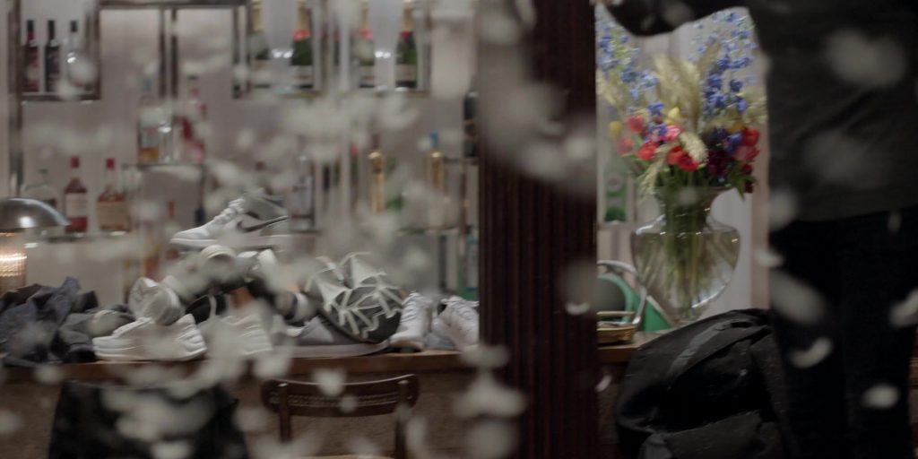 Nike Men's Sneakers in Ted Lasso S03E06 “Sunflowers” (2023) (Image 2)