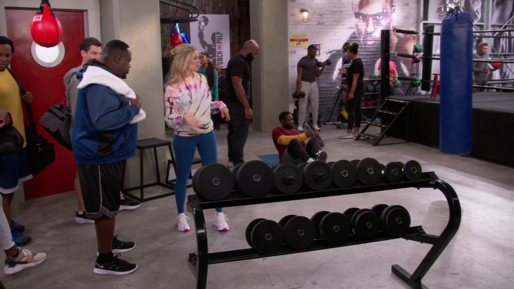 Nike Men's Sneakers of Cedric the Entertainer as Calvin Butler in The Neighborhood S04E11 “Welcome to the Knockout” (2022) (Image 1)