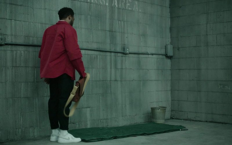 Nike Men's Sneakers of Donald Glover as Earnest ‘Earn' Marks in Atlanta S04E03 “Born 2 Die” (2022) (Image 1)