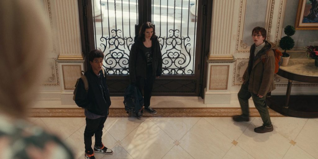 Nike Men's Sneakers of Jaden Michael as Mickey Bolitar in Harlan Coben's Shelter S01E05 “See Me Feel Me Touch Me Heal Me” (2023) (Image 1)