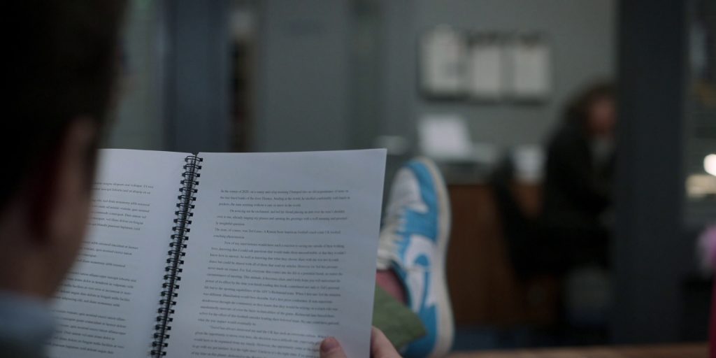 Nike Men's Sneakers of Jason Sudeikis in Ted Lasso S03E12 “So Long, Farewell” (2023) (Image 1)