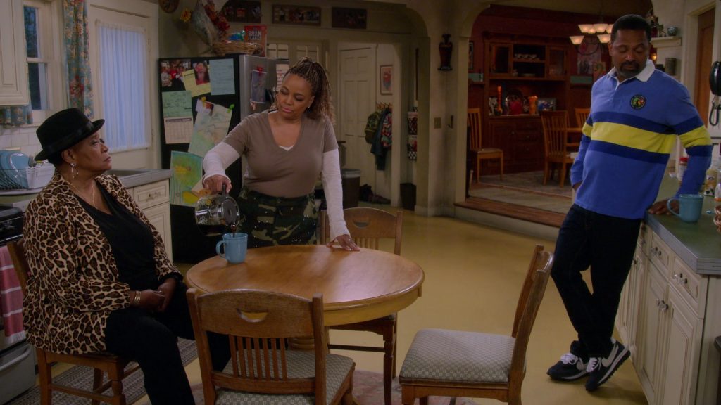 Nike Men's Sneakers of Mike Epps as Bernard “Bennie” Upshaw Sr. in The Upshaws S04E05 “Really, Mama” (2023) (Image 2)