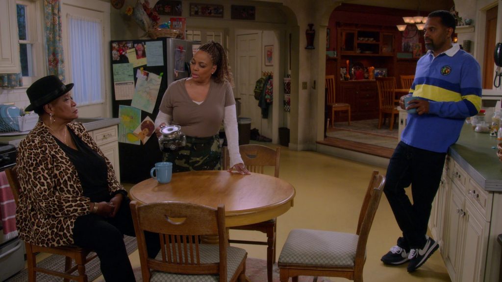 Nike Men's Sneakers of Mike Epps as Bernard “Bennie” Upshaw Sr. in The Upshaws S04E05 “Really, Mama” (2023) (Image 4)