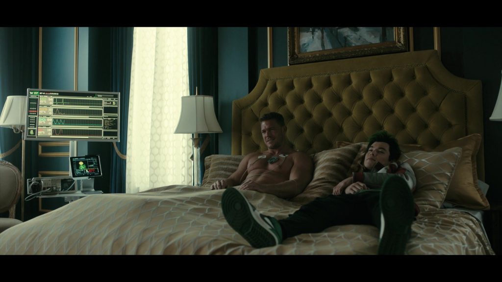 Nike Men's Sneakers of Ryan Potter as Gar Logan in Titans S03E03 “Hank & Dove” (2021) (Image 1)