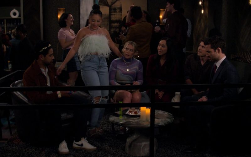 Nike Men's Sneakers of Suraj Sharma as Sid in How I Met Your Father S01E02 “FOMO” (2022) (Image 1)