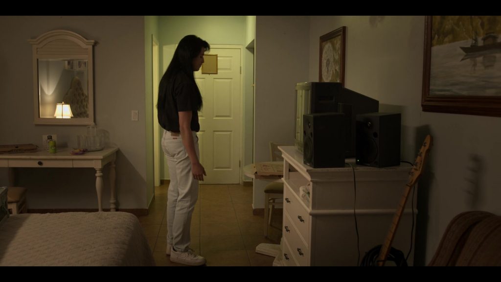 Nike Men's White Sneakers in Selena - The Series S01E09 “Qué Creías” (2020) (Image 1)