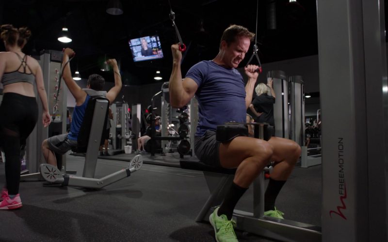 Nike Neon Green Shoes in 9-1-1 Season 3 Episode 4 “Triggers” (2019) (Image 1)
