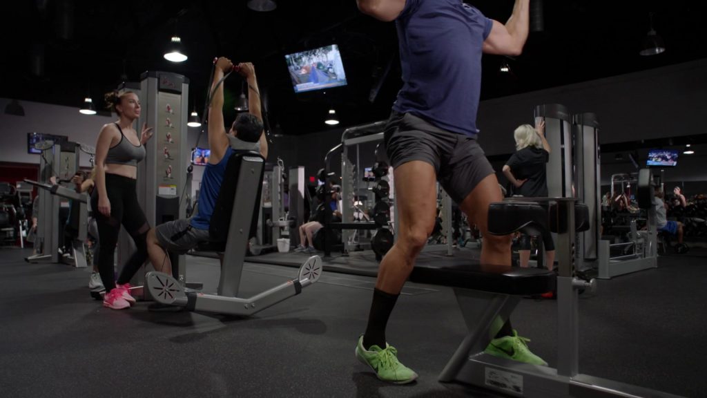 Nike Neon Green Shoes in 9-1-1 Season 3 Episode 4 “Triggers” (2019) (Image 3)
