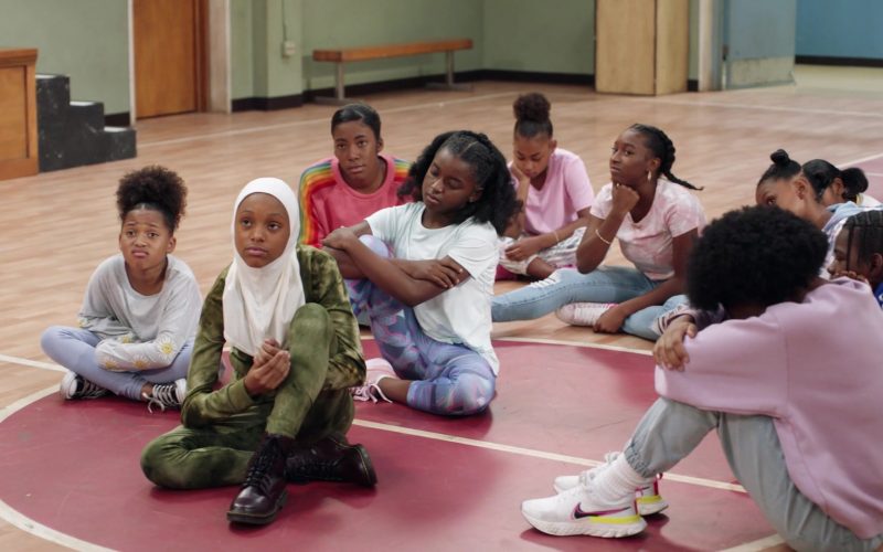 Nike React Infinity Run Flyknit 2 Women's Running Shoes in Abbott Elementary S01E09 “Step Class” (2022) (Image 1)