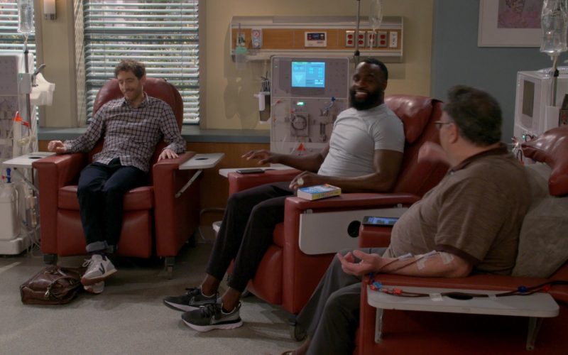 Nike React Infinity Run Flyknit Running Shoes of Terrence Terrell as Eli in B Positive S01E015 “Miss Diagnosis” (2021) (Image 1)
