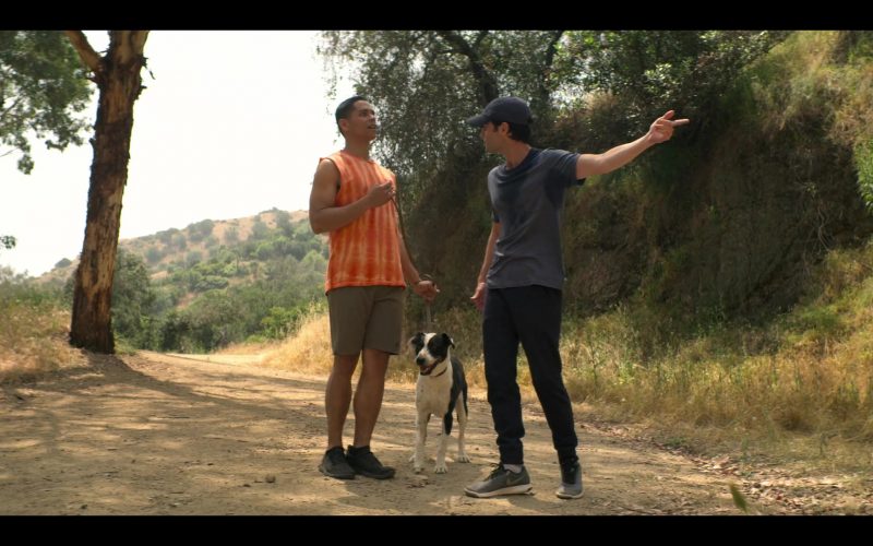 Nike Running Shoes Worn by Penn Badgley as Joe Goldberg in YOU Season 2 Episode 7 “Ex-istential Crisis” (2019) (Image 1)