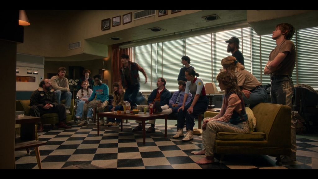 Nike Shoes, Hi-C, Coca-Cola in Stranger Things S05E07 “Chapter Seven – The Bridge” (2025) (Image 2)
