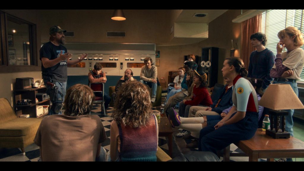 Nike Shoes, Hi-C, Minute Maid, Gatorade, Body Glove in Stranger Things S05E07 “Chapter Seven – The Bridge” (2025) (Image 1)