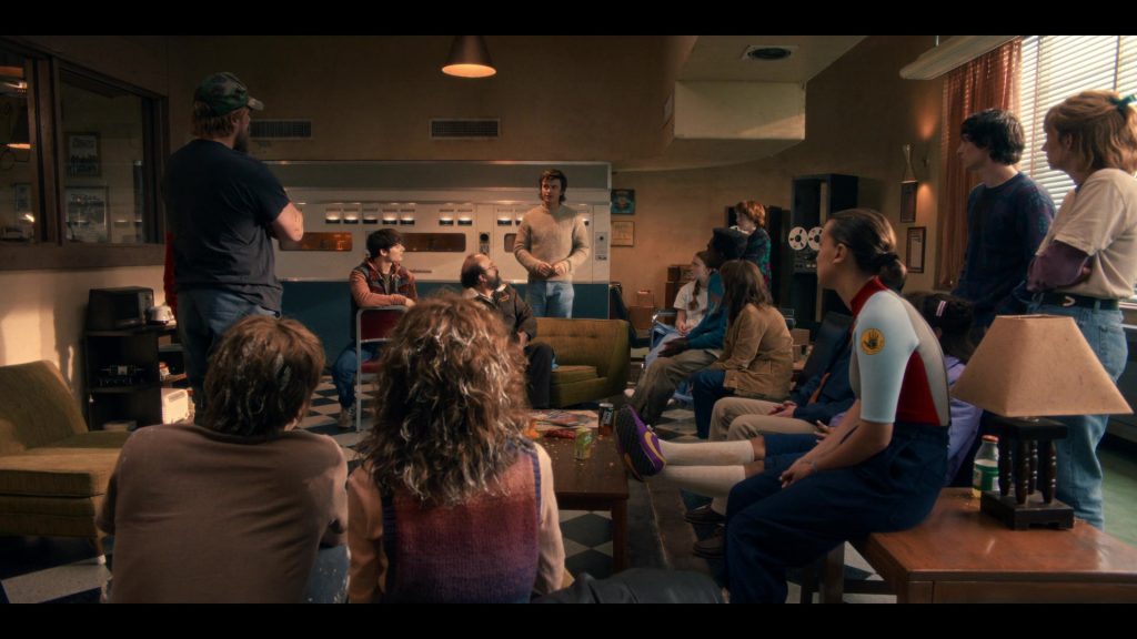 Nike Shoes, Hi-C, Minute Maid, Gatorade, Body Glove in Stranger Things S05E07 “Chapter Seven – The Bridge” (2025) (Image 8)