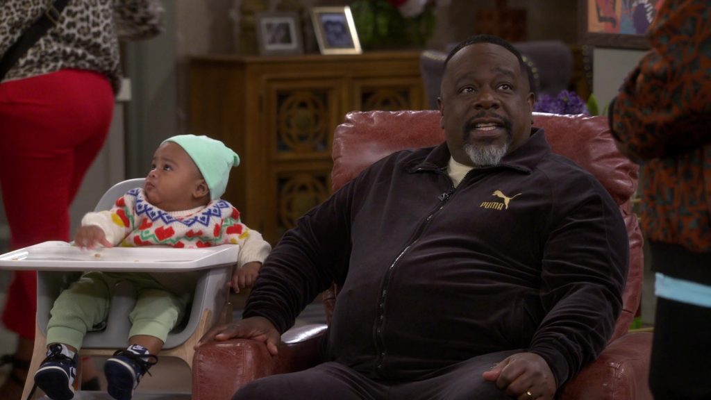 Nike Shoes, Puma Tracksuit in The Neighborhood S07E14 “Welcome to the Blowout” (2025) (Image 23)