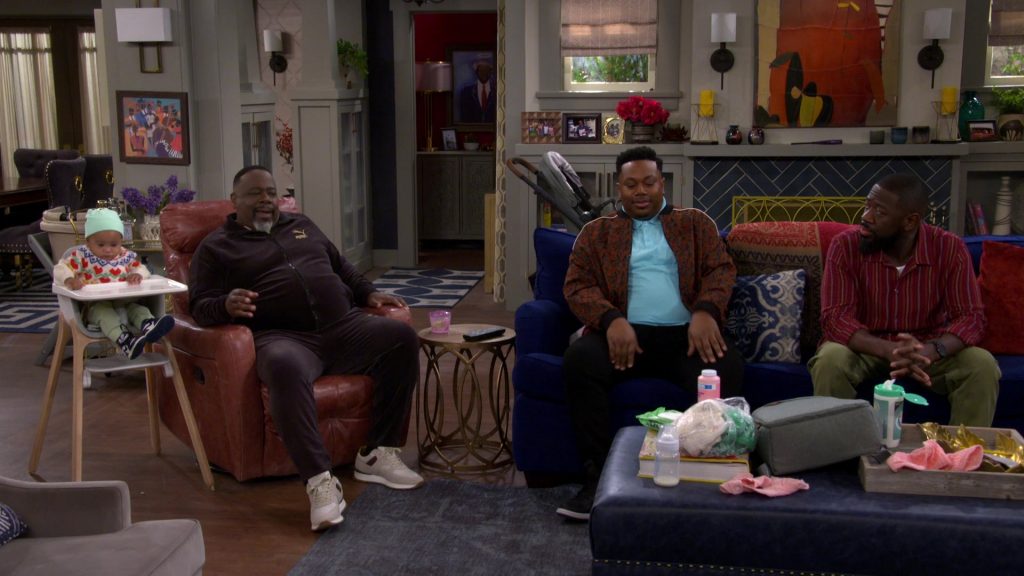 Nike Shoes, Puma Tracksuit in The Neighborhood S07E14 “Welcome to the Blowout” (2025) (Image 26)