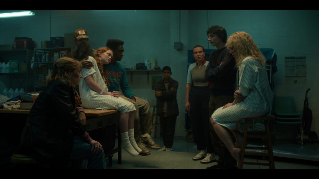 Nike Shoes, Tide in Stranger Things S05E07 “Chapter Seven – The Bridge” (2025) (Image 1)