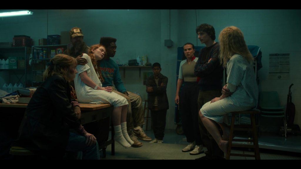 Nike Shoes, Tide in Stranger Things S05E07 “Chapter Seven – The Bridge” (2025) (Image 3)
