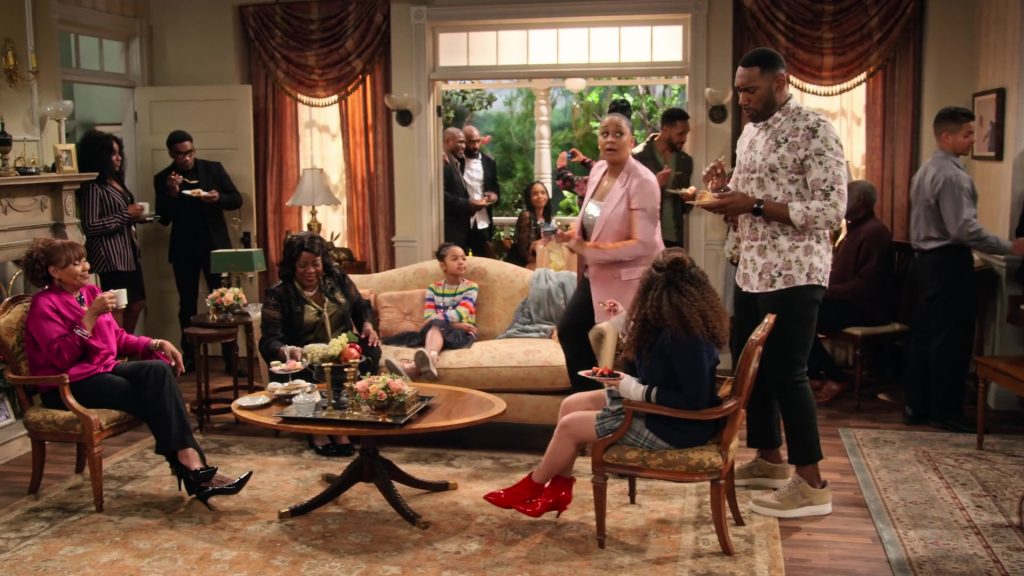 Nike Shoes Worn by Anthony Alabi as Moz McKella in Family Reunion Season 1 Episode 14 “Remember Our Parents' Wedding” (2020) (Image 2)