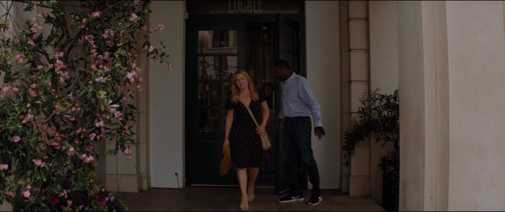 Nike Shoes Worn by Idris Elba in The Mountain Between Us (2017) (Image 2)