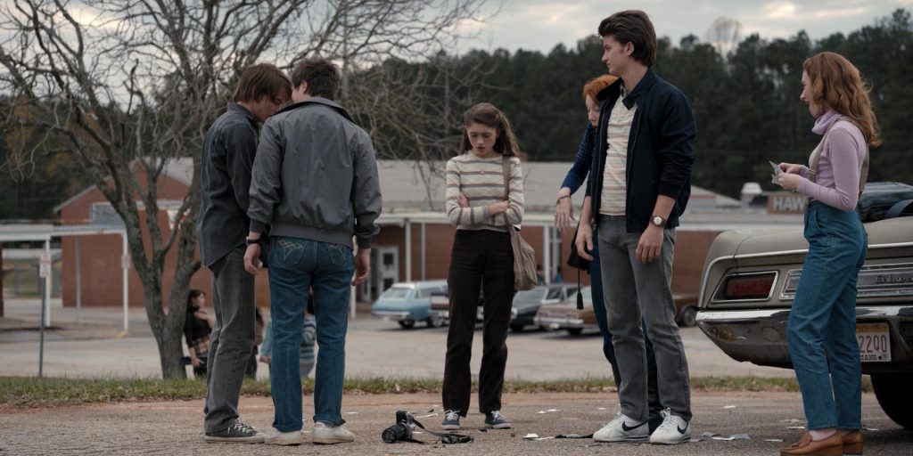 Nike Shoes Worn by Joe Keery (Steve Harrington) in Stranger Things - Holly, Jolly (2016) (Image 8)