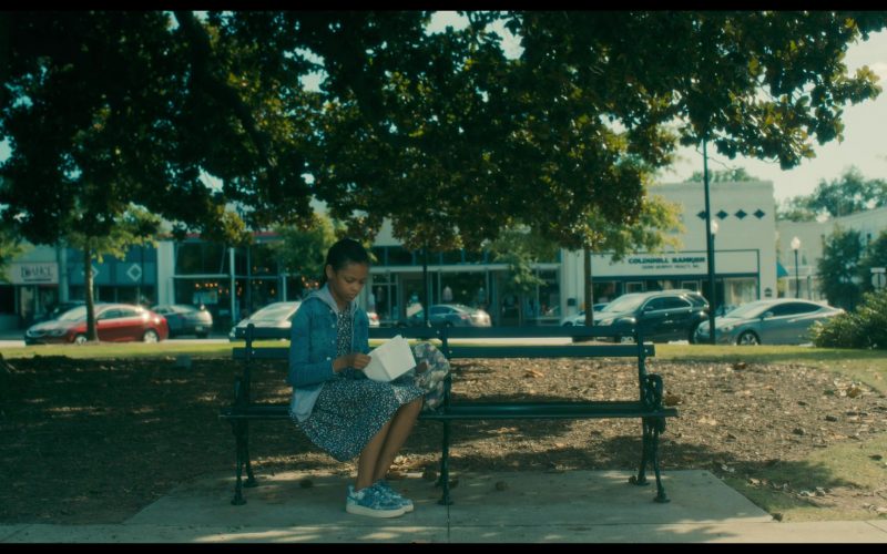 Nike Shoes Worn by Kyliegh Curran as Abra Stone in Doctor Sleep (2019) (Image 1)