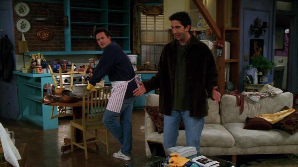 Nike Shoes Worn by Matthew Perry (Chandler Bing) in Friends Season 6 Episode 7 “The One Where Phoebe Runs” (1999) (Image 4)