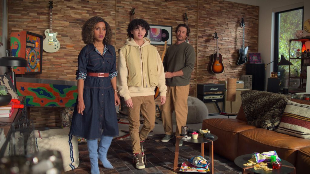 Nike Shoes, Xbox Controllers and Marshall in UnPrisoned S02E06 “The Legend of the Rollerblades” (2024) (Image 9)