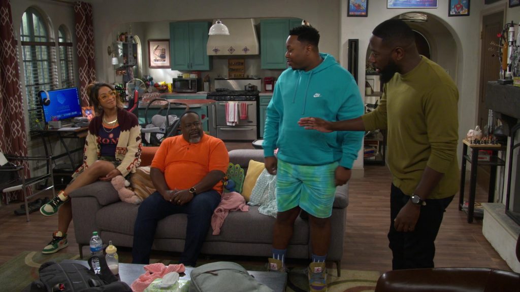 Nike Shoes and Hoodie in The Neighborhood S07E05 “Welcome to Commitment” (2024) (Image 10)