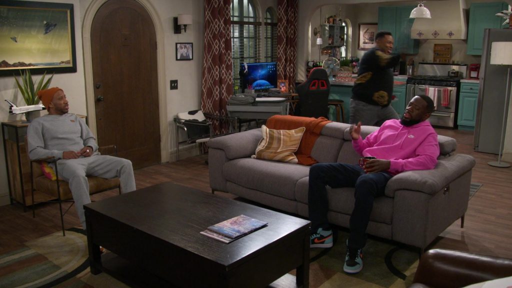 Nike Shoes and Hoodie in The Neighborhood S07E09 “Welcome to Pickleball” (2025) (Image 2)