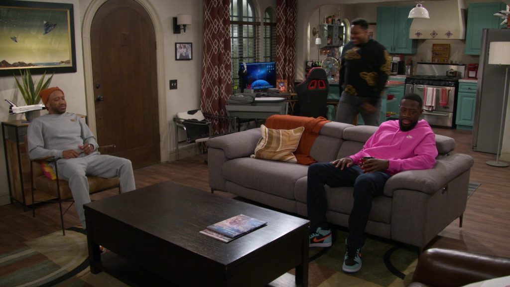 Nike Shoes and Hoodie in The Neighborhood S07E09 “Welcome to Pickleball” (2025) (Image 3)