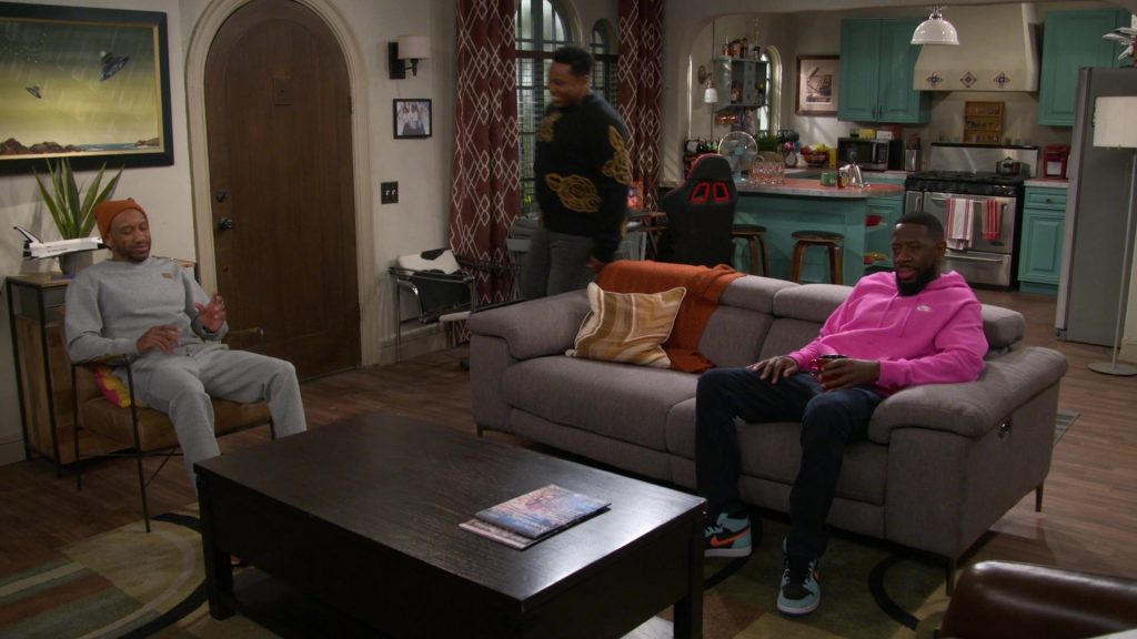 Nike Shoes and Hoodie in The Neighborhood S07E09 “Welcome to Pickleball” (2025) (Image 4)
