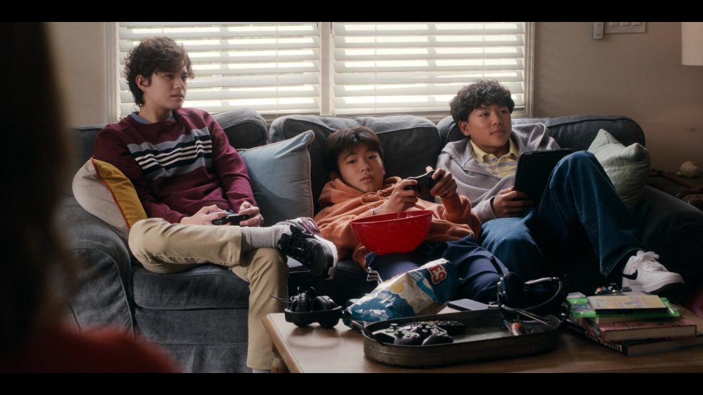 Nike Shoes in A Man on the Inside S02E03 “Family Weekend” (2025) (Image 3)