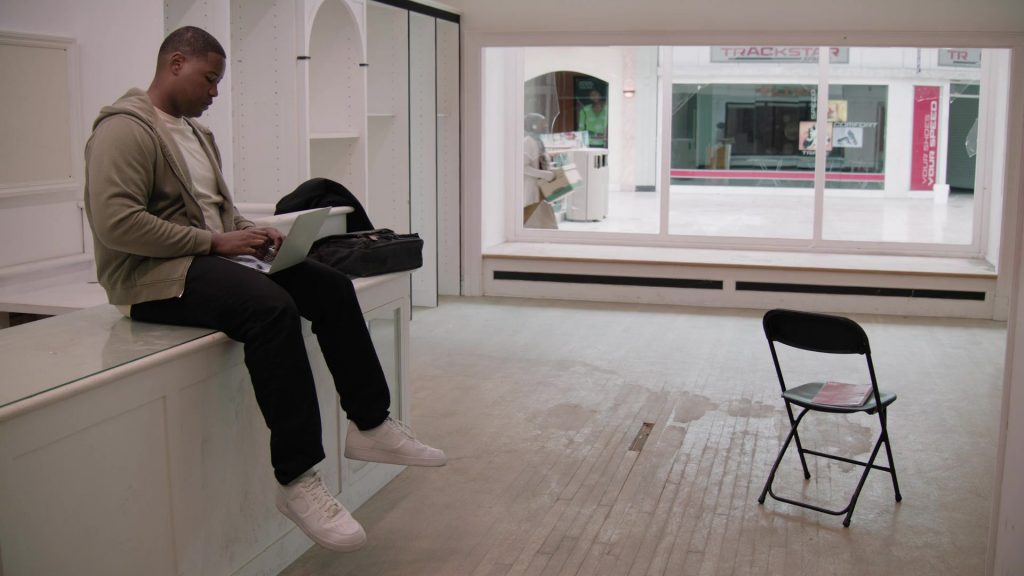 Nike Shoes in Abbott Elementary S05E09 “Mall” (2026) (Image 1)