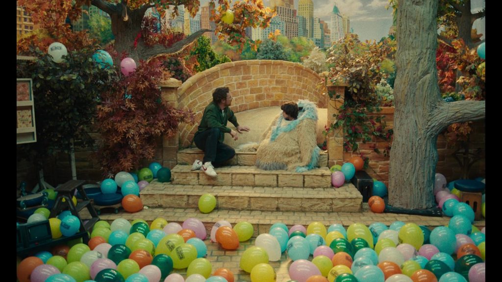 Nike Shoes in Eric S01E06 (2024) (Image 11)