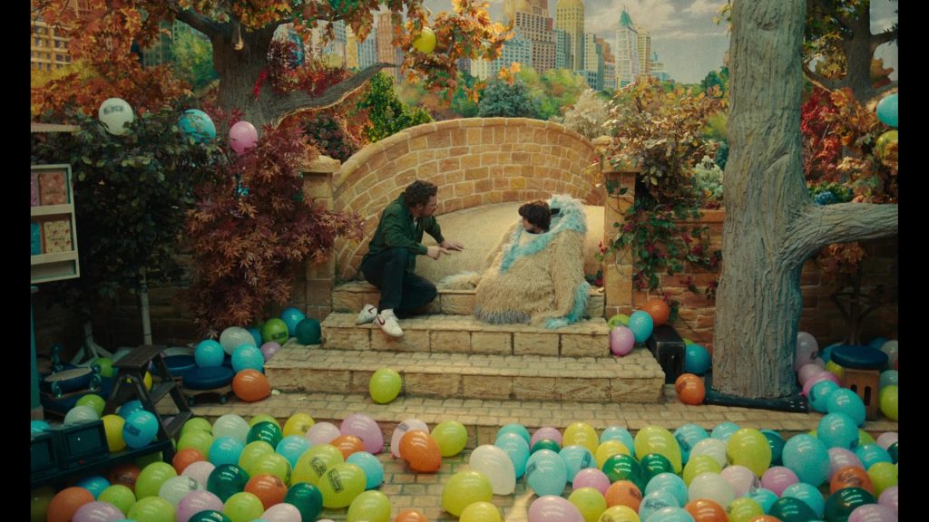 Nike Shoes in Eric S01E06 (2024) (Image 12)