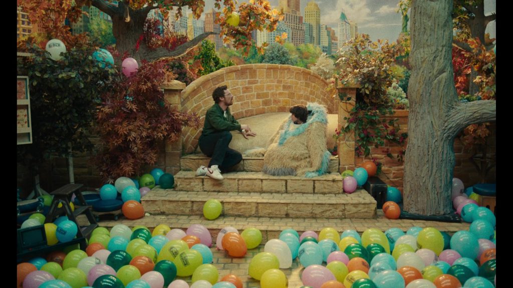 Nike Shoes in Eric S01E06 (2024) (Image 2)
