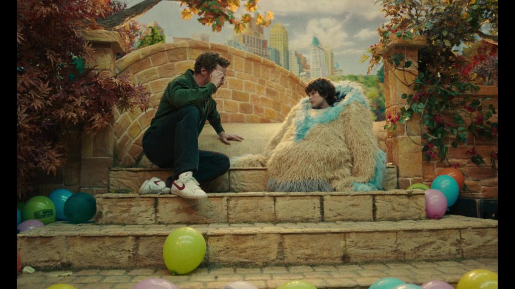 Nike Shoes in Eric S01E06 (2024) (Image 24)