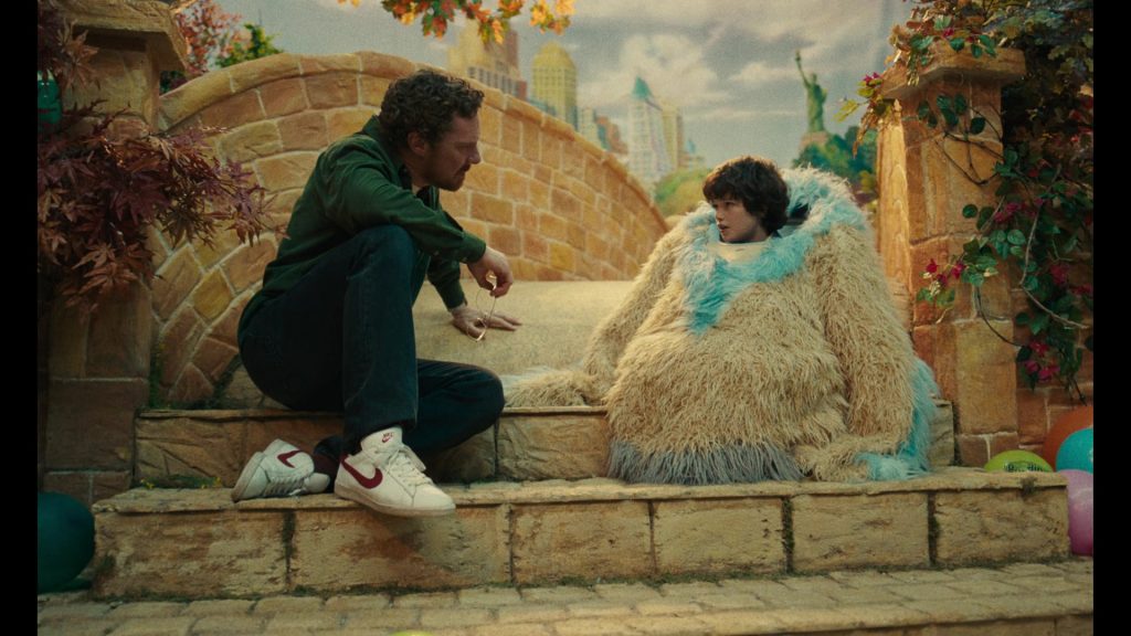 Nike Shoes in Eric S01E06 (2024) (Image 38)