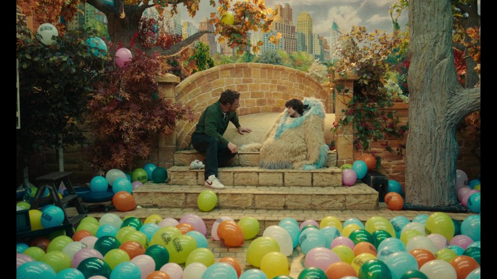 Nike Shoes in Eric S01E06 (2024) (Image 4)