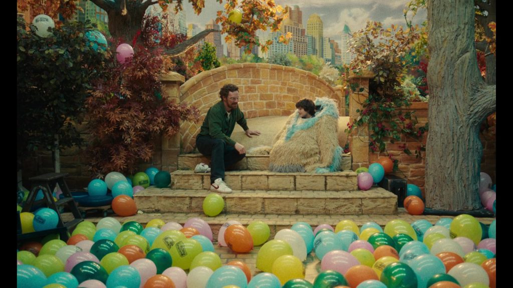 Nike Shoes in Eric S01E06 (2024) (Image 5)